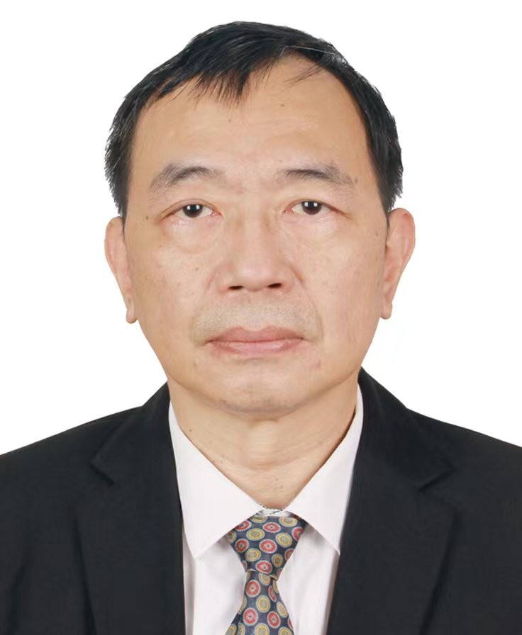 研发中心总监：郭明健